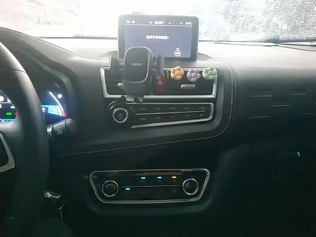 JAC iEV6E 2019 Upgraded Version iEV6E Luxury Intelligent Edition — миниатюра 13