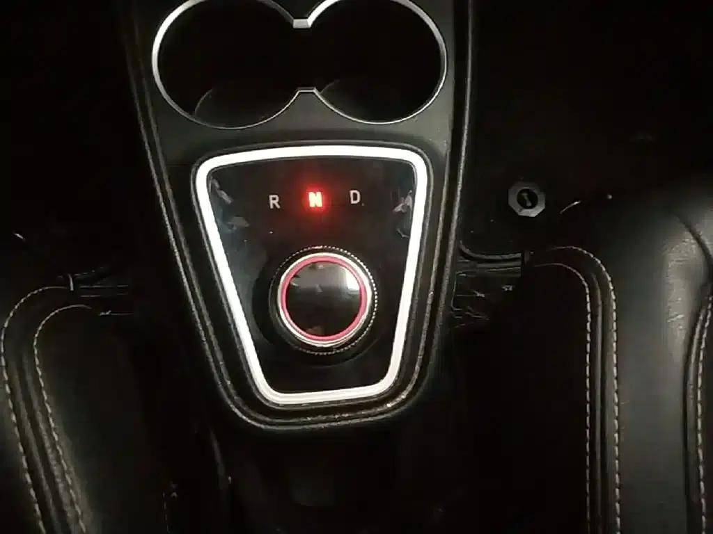 JAC iEV6E 2019 Upgraded Version iEV6E Luxury Intelligent Edition — миниатюра 14