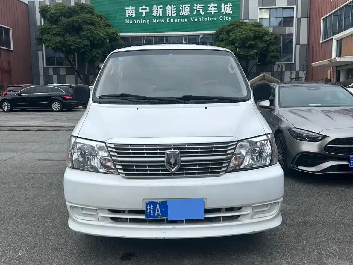 Grace 2018 2.0L Express Luxury 7-seater V19 — миниатюра 2