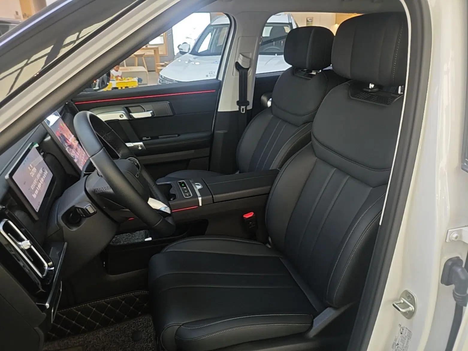 Chery Tiggo 7 C-DM 2025 1.5T 120KM Luxury Trim — миниатюра 22