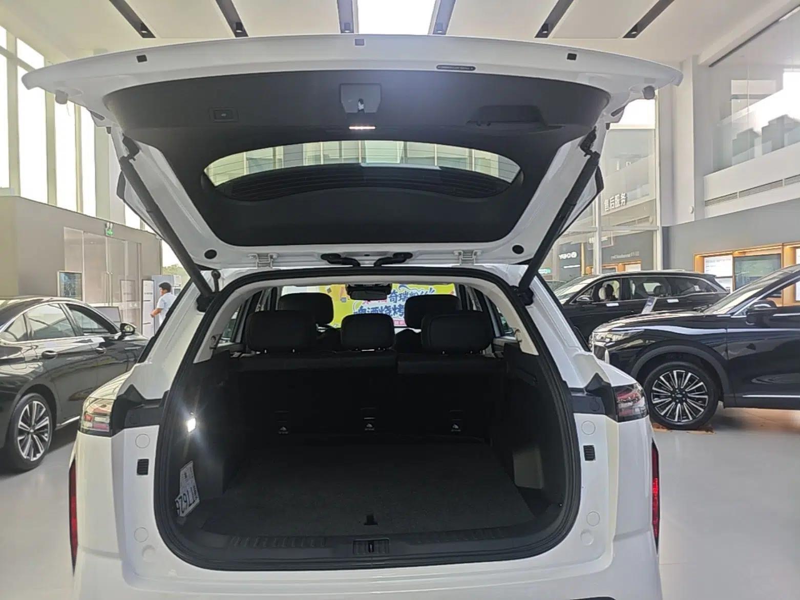 Chery Tiggo 7 C-DM 2025 1.5T 120KM Luxury Trim — миниатюра 27