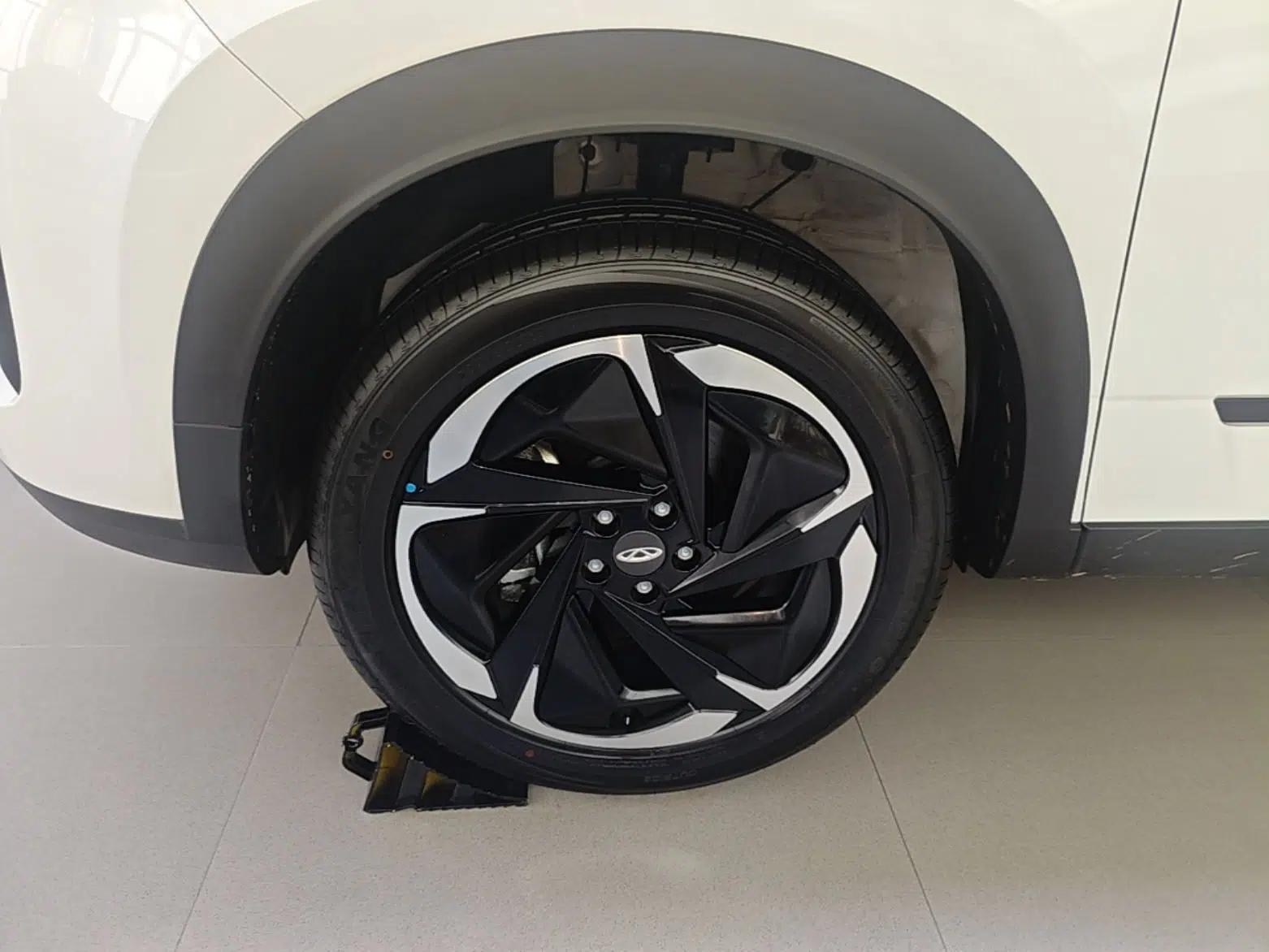Chery Tiggo 7 C-DM 2025 1.5T 120KM Luxury Trim — миниатюра 10