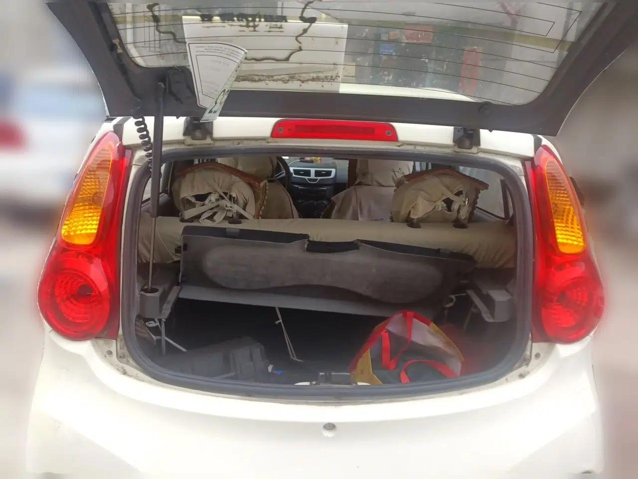 Chery QQ 2013 1.0L Manual Happy Edition — миниатюра 19