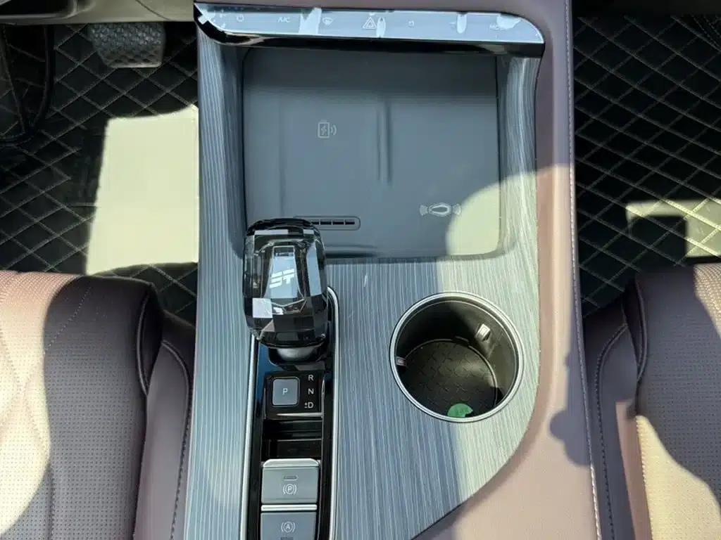 Jetour X90 PRO 2024 1.6T DCT Premium Edition 7-seater — миниатюра 12