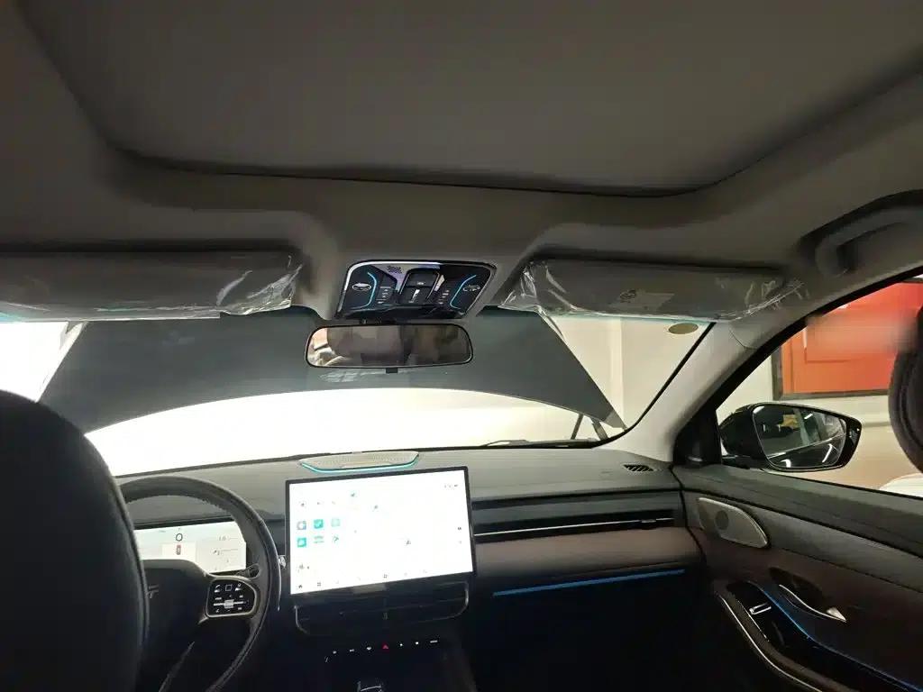 Jetour X90 PRO 2024 1.6T DCT Premium Edition 7-seater — миниатюра 18