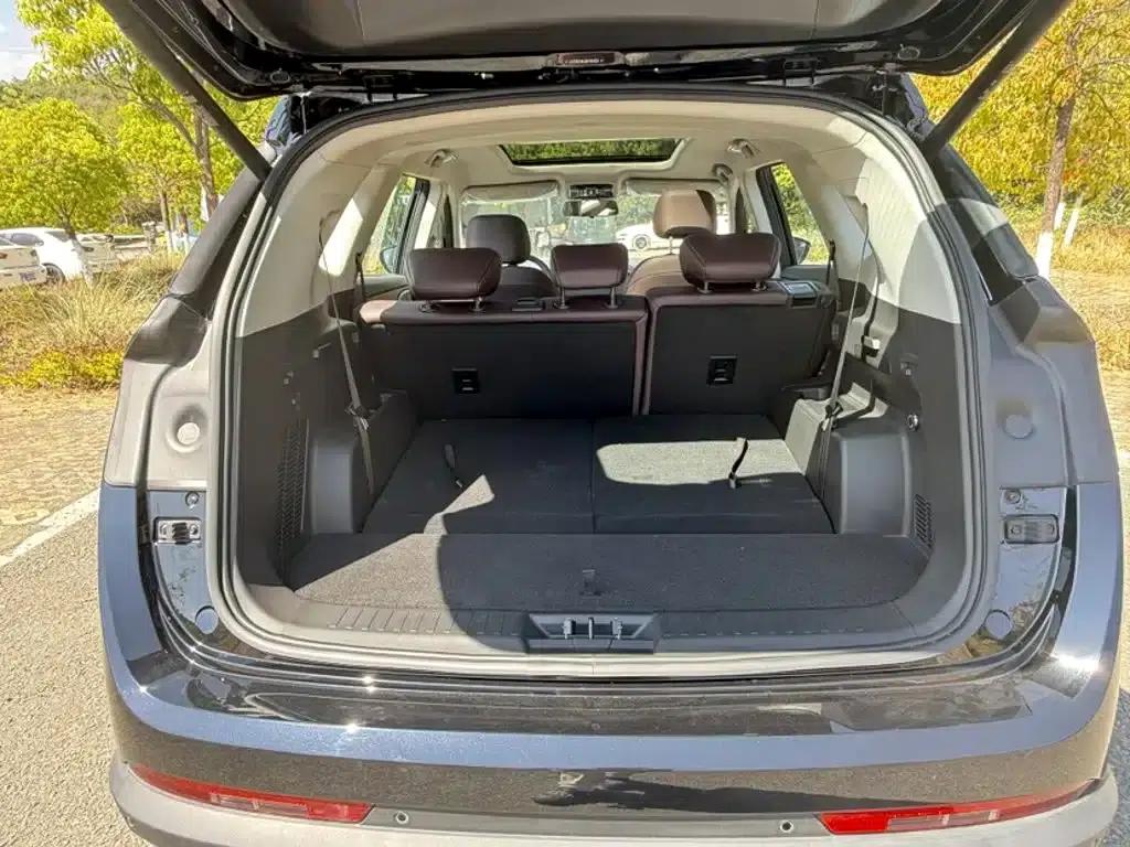 Jetour X90 PRO 2024 1.6T DCT Premium Edition 7-seater — миниатюра 19