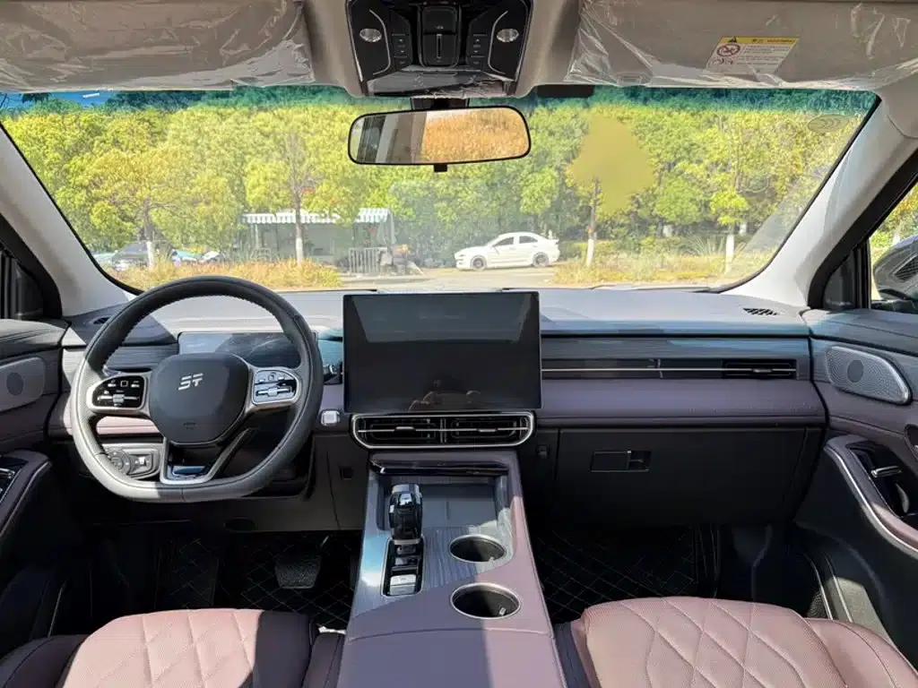 Jetour X90 PRO 2024 1.6T DCT Premium Edition 7-seater — миниатюра 25