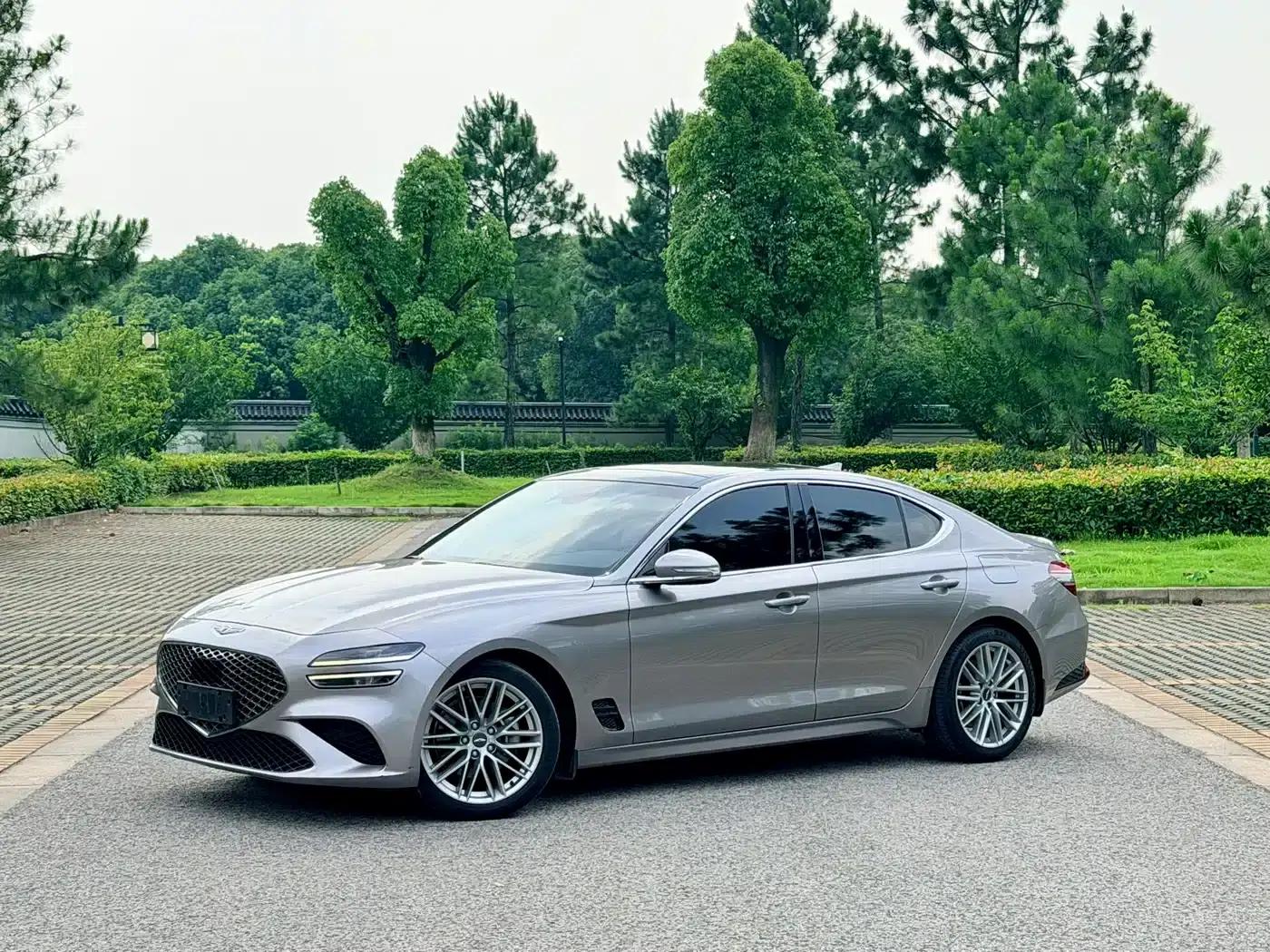 Genesis G70 2021 2.0T Rear-Wheel Drive Luxury Edition — миниатюра 1