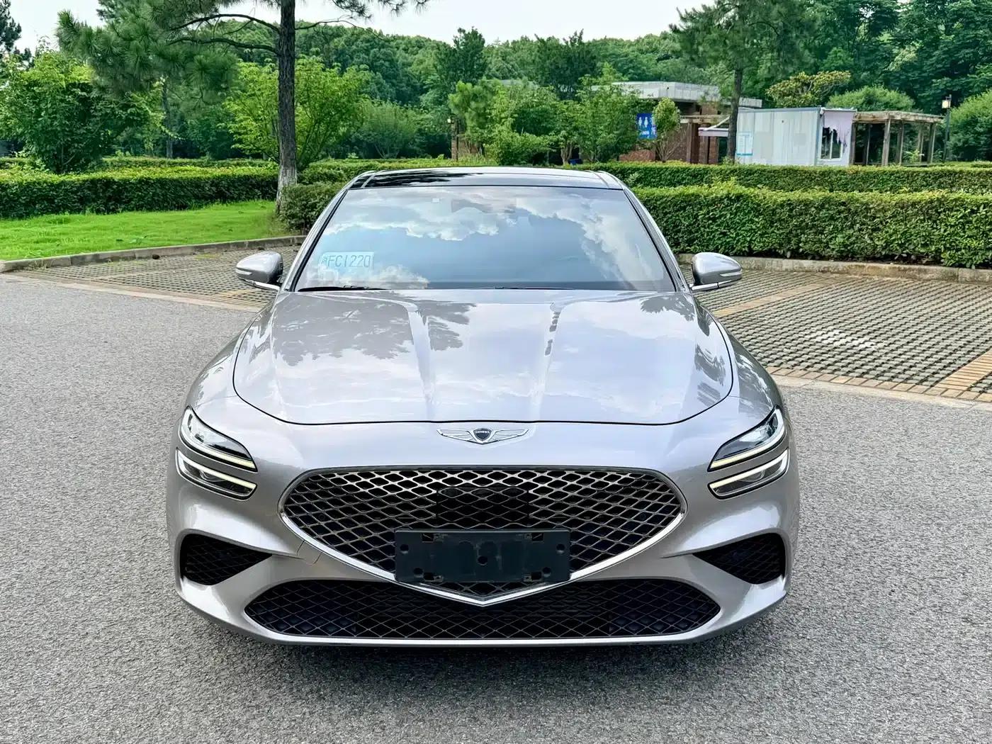 Genesis G70 2021 2.0T Rear-Wheel Drive Luxury Edition — миниатюра 2