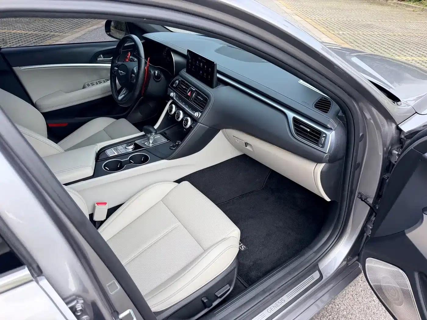 Genesis G70 2021 2.0T Rear-Wheel Drive Luxury Edition — миниатюра 18