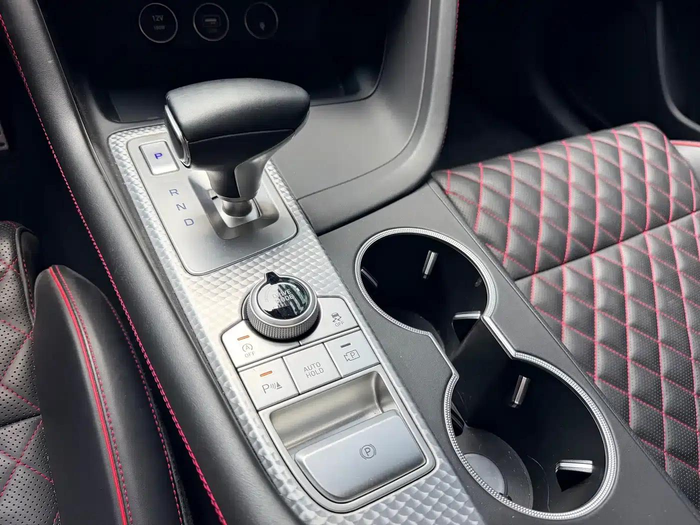 Genesis G70 2021 2.0T AWD Edition 1 Limited Edition — миниатюра 16