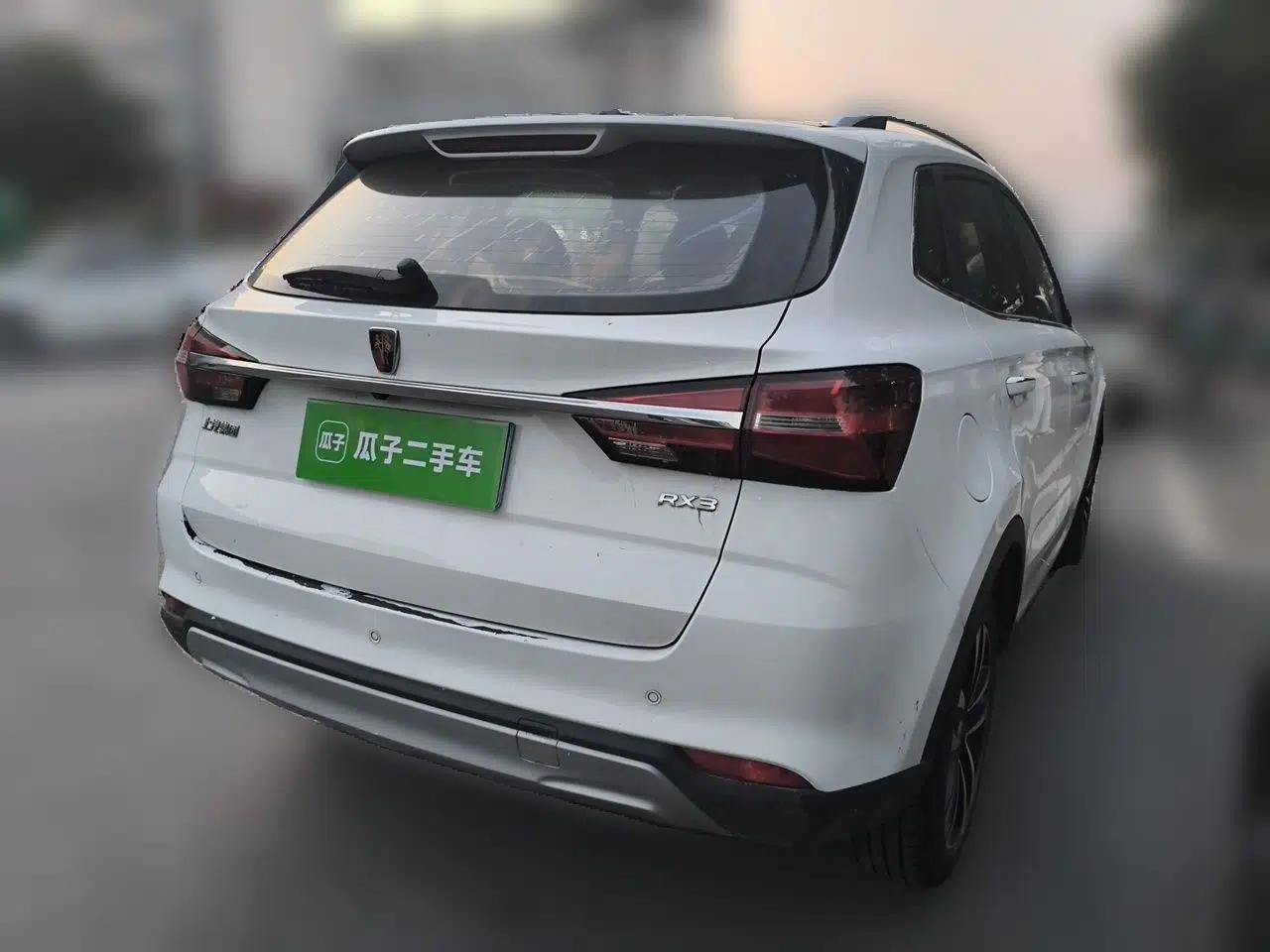 Roewe RX3 2018 1.6L Manual Elite Edition — миниатюра 6