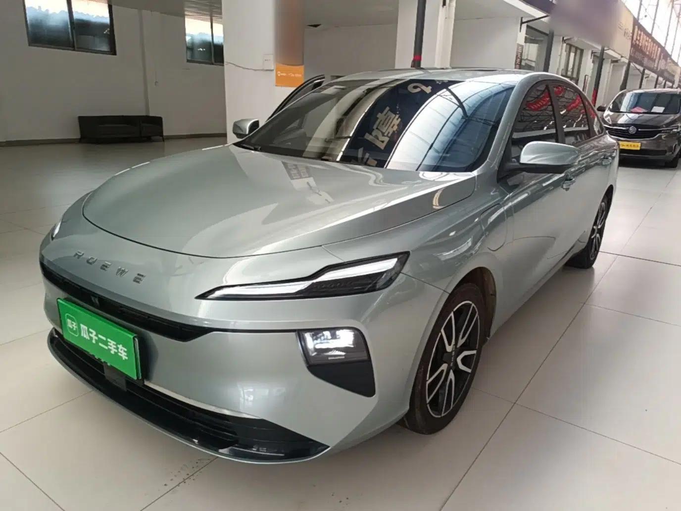 Roewe D6 2025 450km Deluxe Edition — миниатюра 1