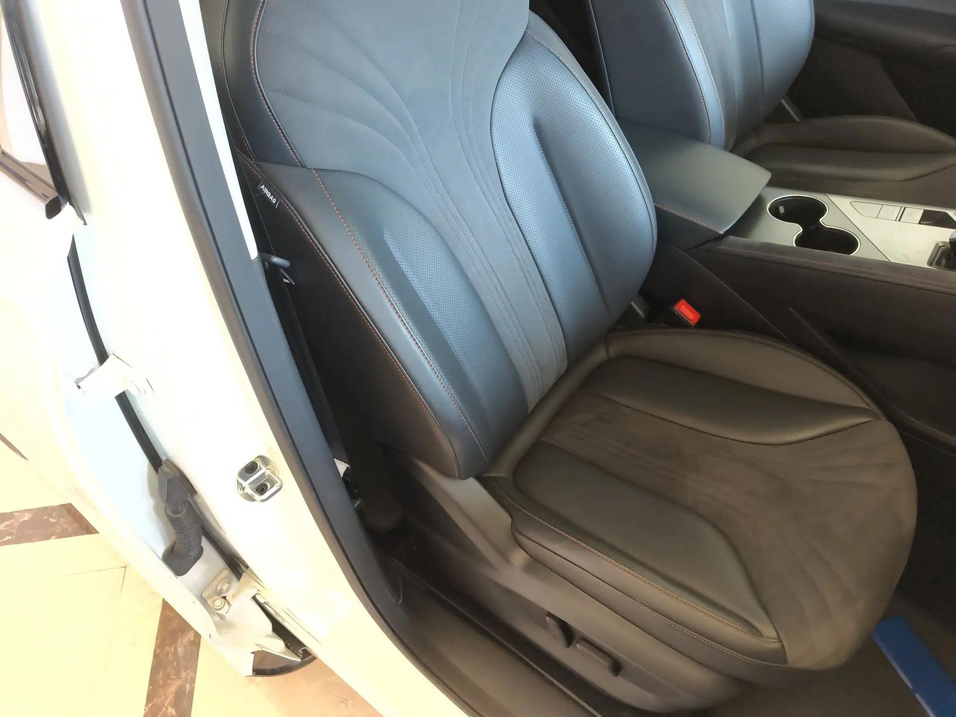 Roewe D5X DMH 2024 135 Tech Edition — миниатюра 19