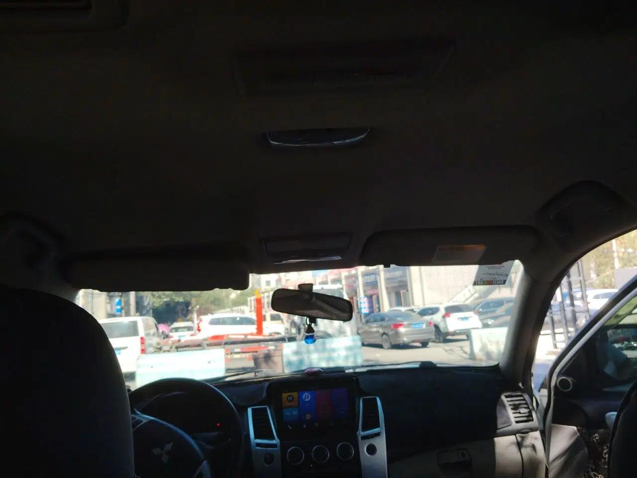 Mitsubishi Pajero Sport 2013 3.0L Automatic 4x4 Executive Edition — миниатюра 18