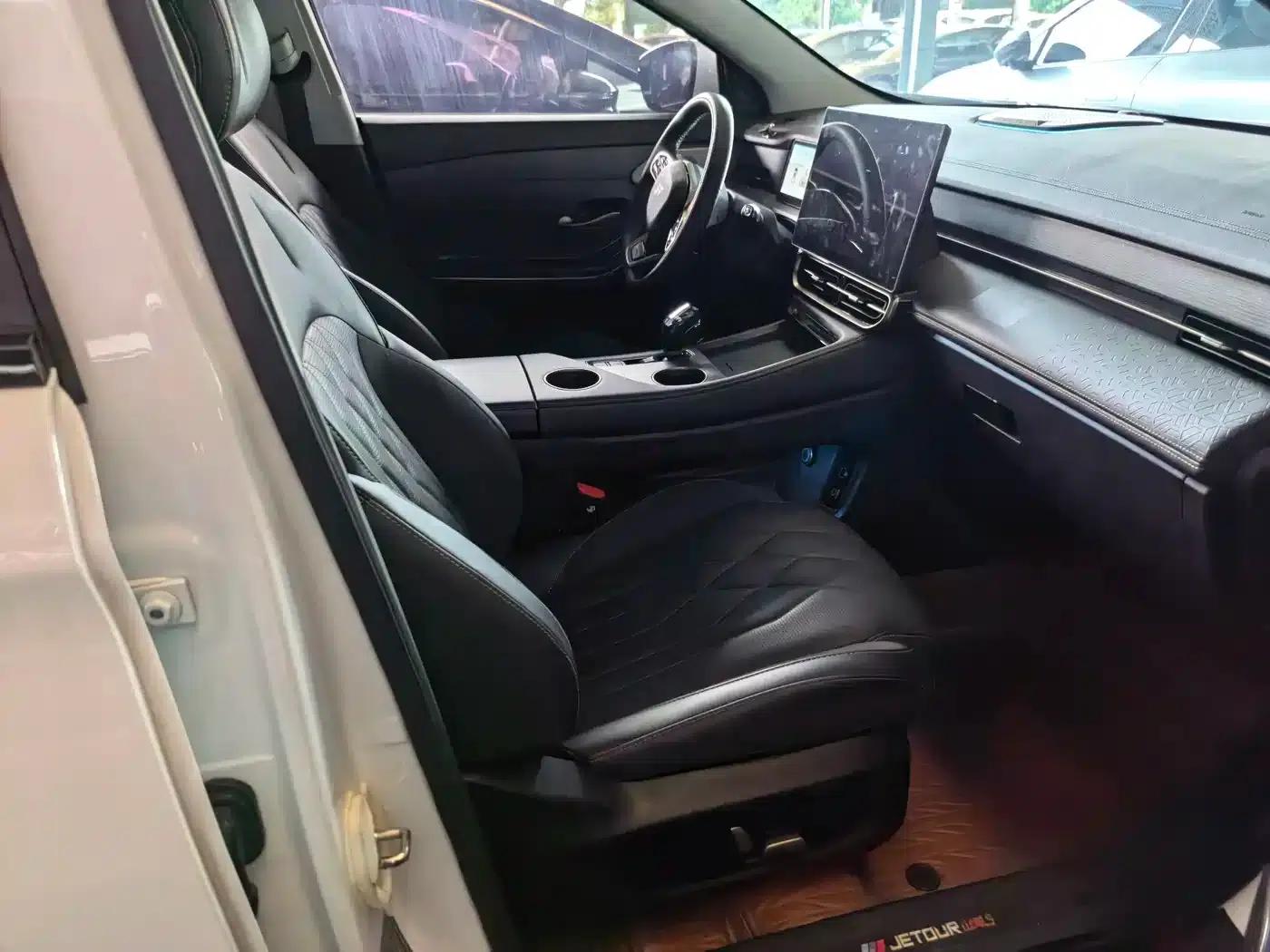 Jetour Mountain & Sea L9 2024 1.5TD 2DHT Pro 7-seater — миниатюра 7