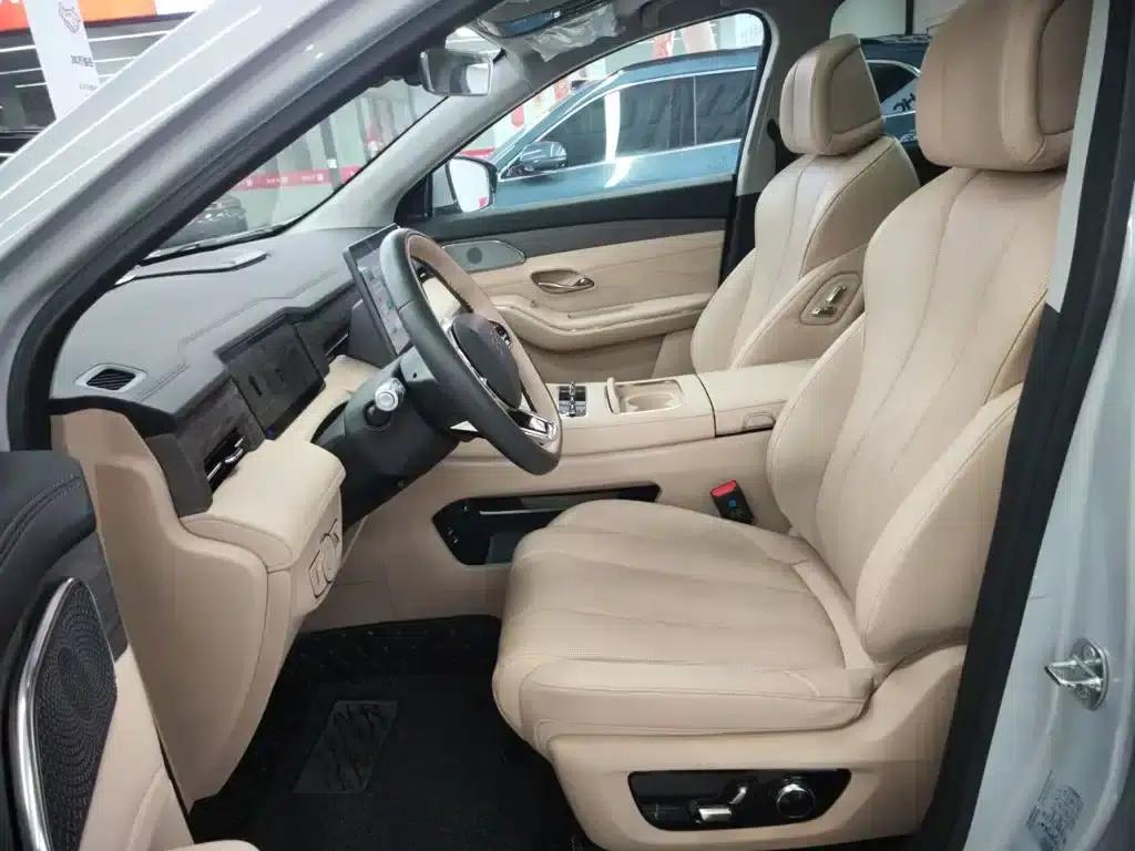 Jetour Mountain & Sea L9 2025 1.5TD 2DHT Flagship Edition 6-seater — миниатюра 15
