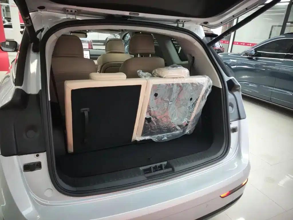 Jetour Mountain & Sea L9 2025 1.5TD 2DHT Flagship Edition 6-seater — миниатюра 19