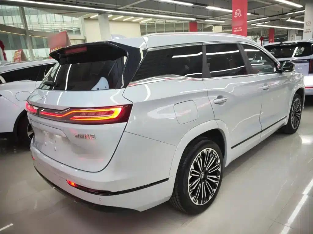 Jetour Mountain & Sea L9 2025 1.5TD 2DHT Flagship Edition 6-seater — миниатюра 7