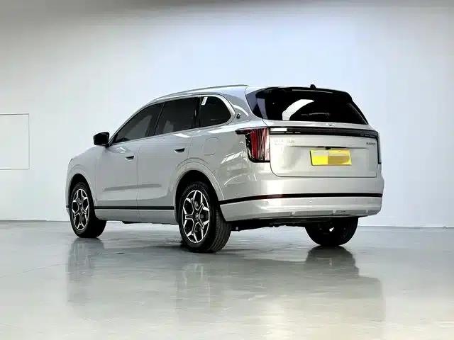 Jetour Mountain & Sea L7 PLUS 2026 Model 220km Flagship Edition 7-Seater — миниатюра 7