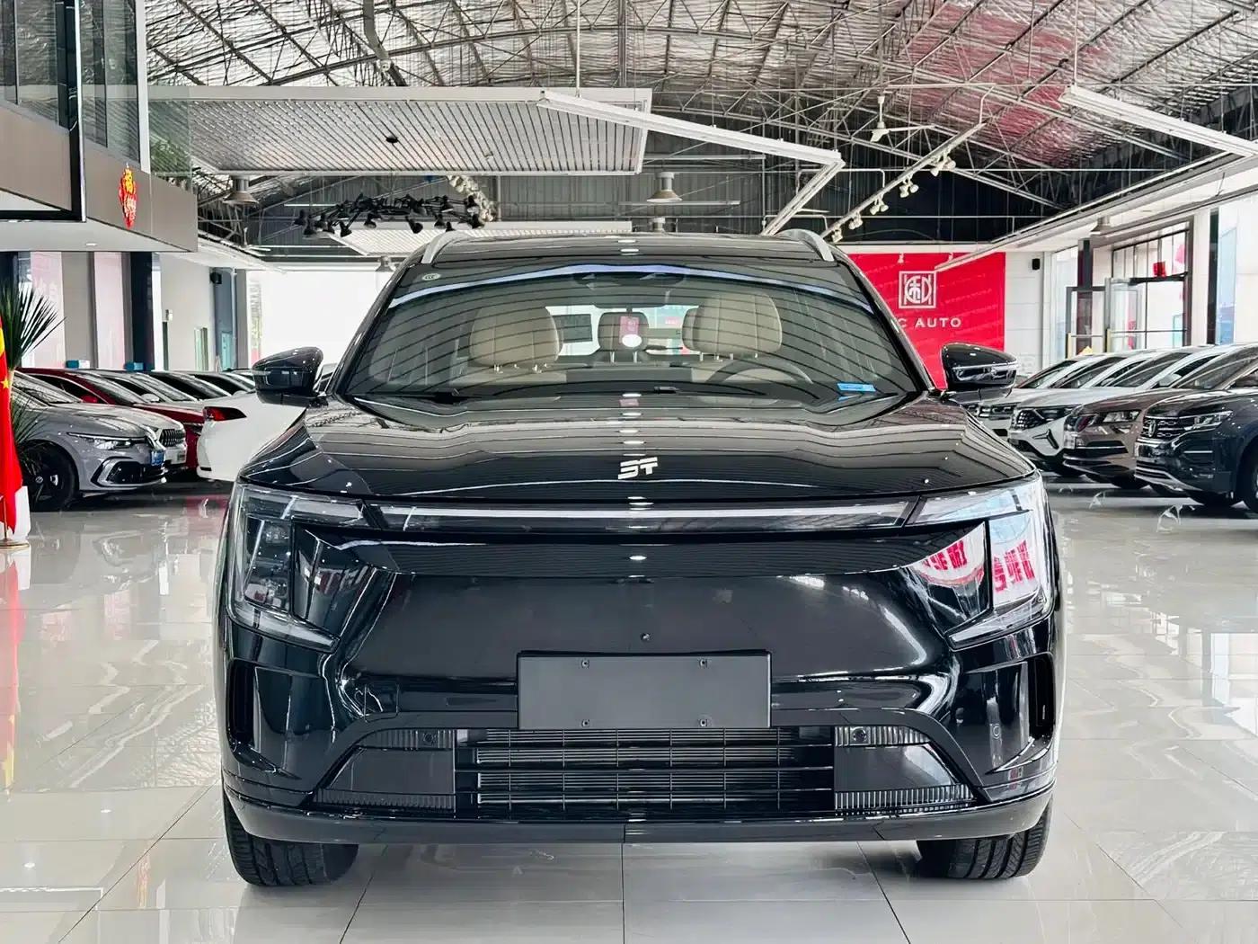 Jetour Mountain & Sea L7 PLUS 2026 Model 220km Flagship Edition 7-Seater — миниатюра 1