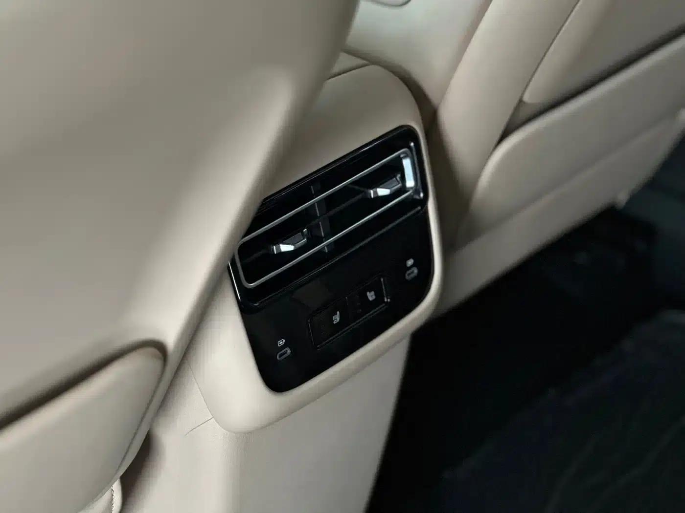 Jetour Mountain & Sea L7 PLUS 2026 Model 220km Flagship Edition 7-Seater — миниатюра 14
