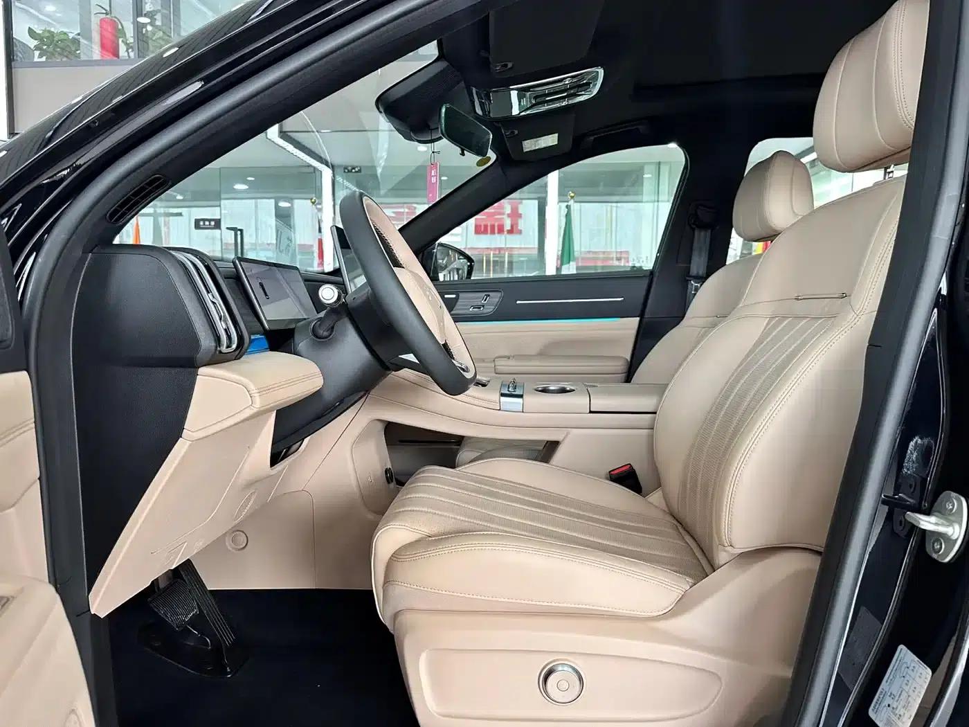 Jetour Mountain & Sea L7 PLUS 2026 Model 220km Flagship Edition 7-Seater — миниатюра 7