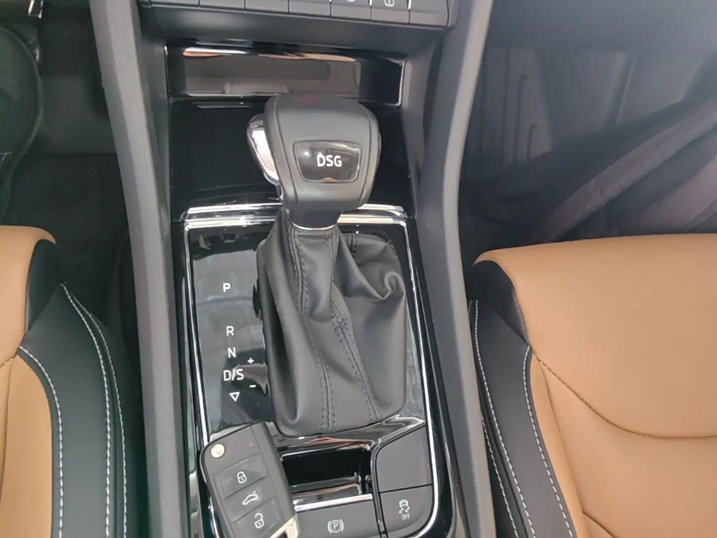 Skoda Kodiaq GT 2019 TSI330 Two-Wheel-Drive Luxury Edition China VI Standard — миниатюра 16