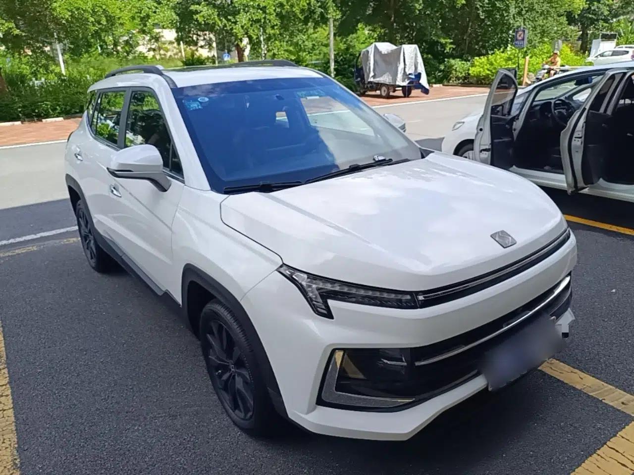 SOL X4 2021 1.5T CVT Chief Edition — миниатюра 3