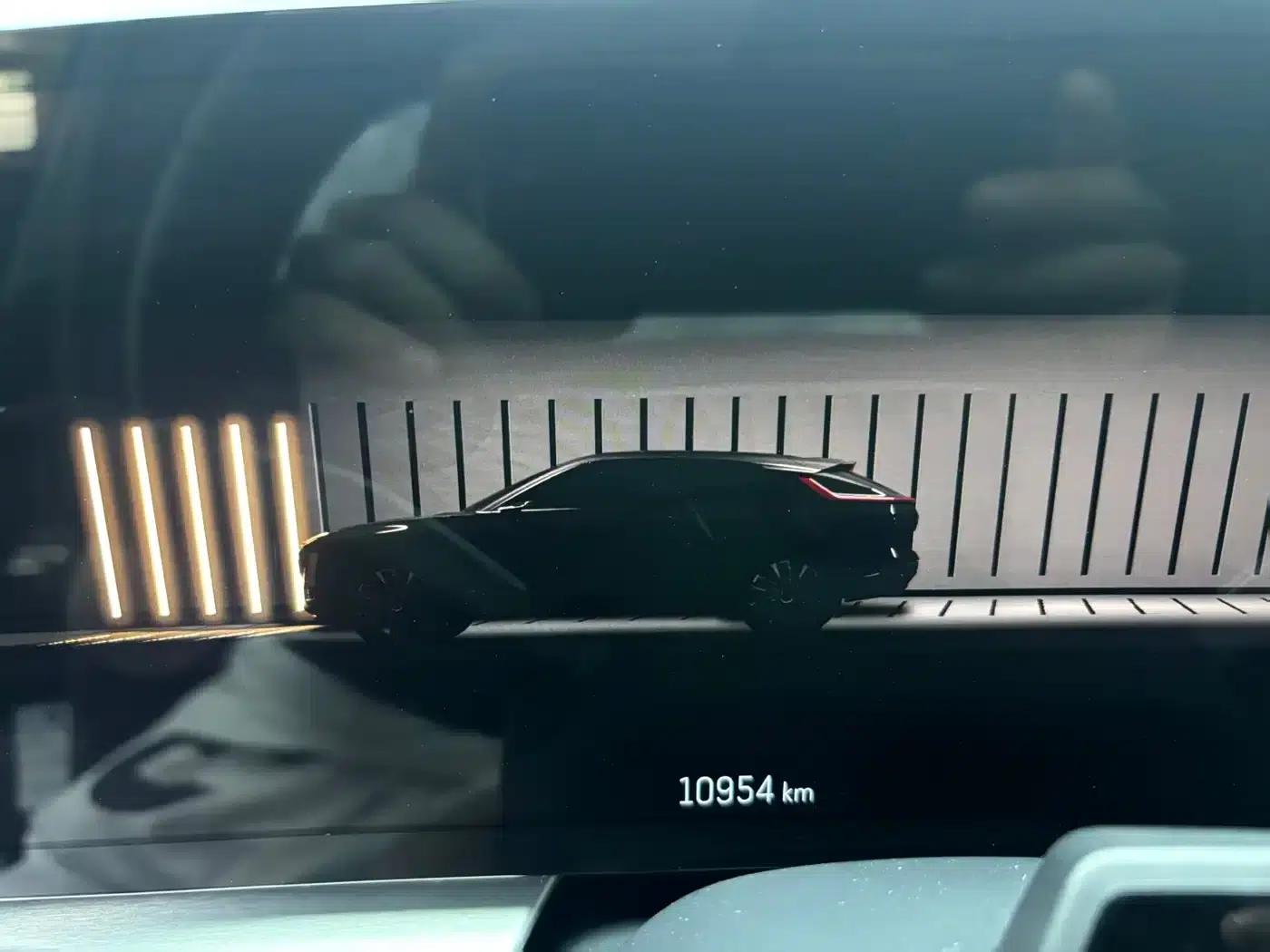 iQ Ruige 2022 Rear-Wheel Drive Long-Range Luxury Edition — миниатюра 14