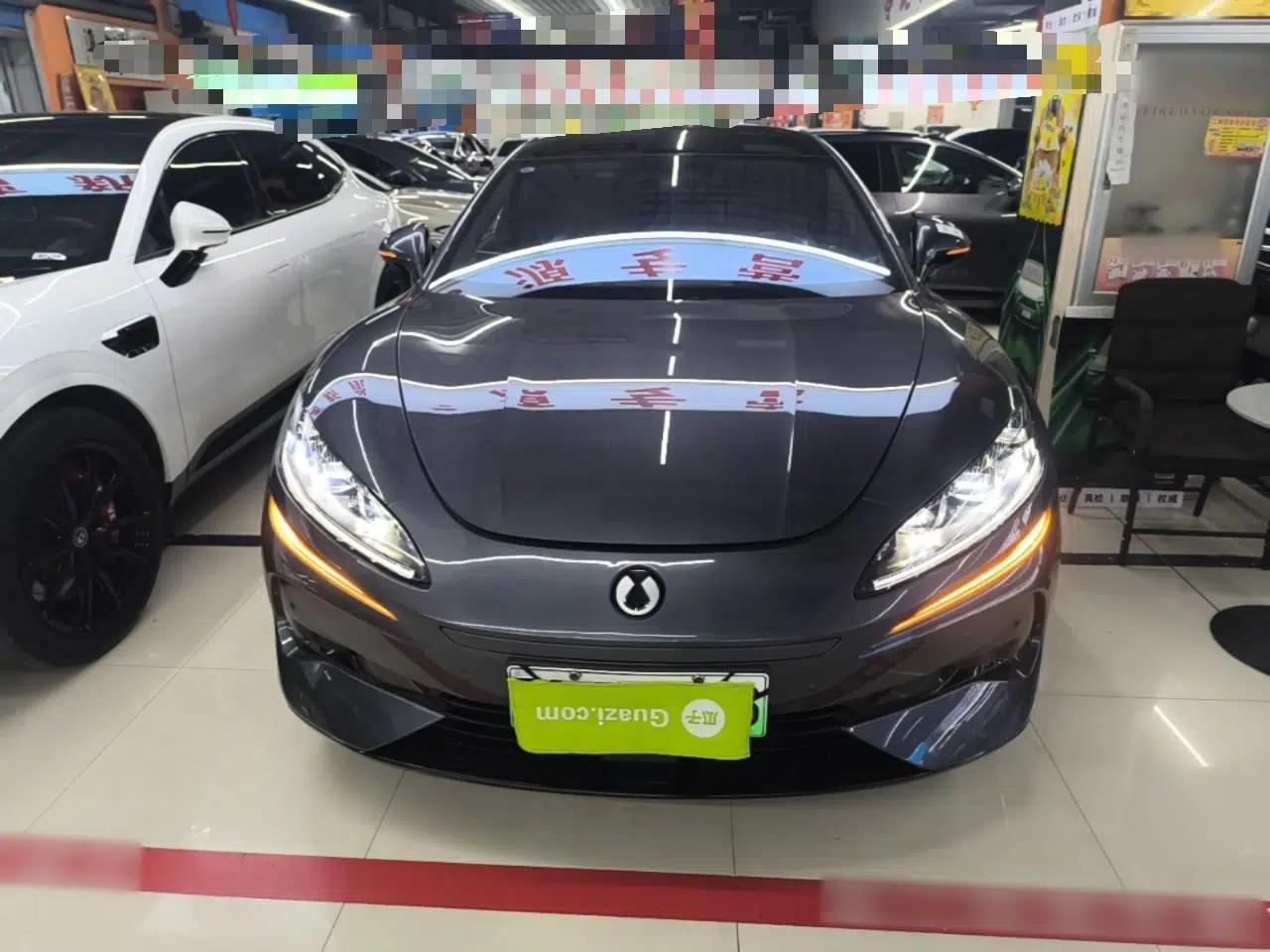 Denza Z9 2024 1100 km Four-Wheel Drive Max Version — миниатюра 2