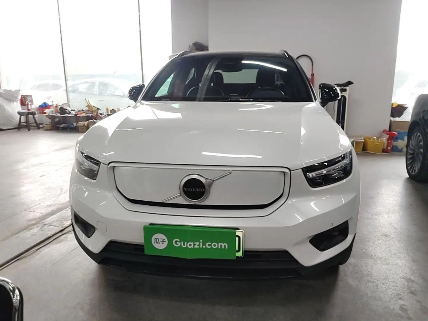 Volvo XC40 New Energy 2021 P8 Pure Electric All-Wheel Drive Smart Luxury Sport Edition — миниатюра 2