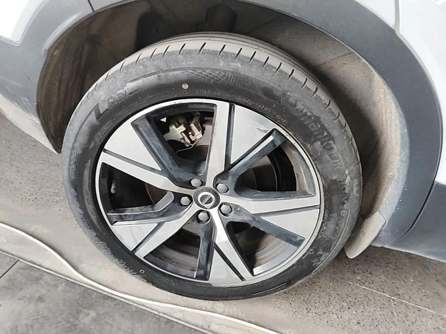 Volvo XC40 New Energy 2021 P8 Pure Electric All-Wheel Drive Smart Luxury Sport Edition — миниатюра 11