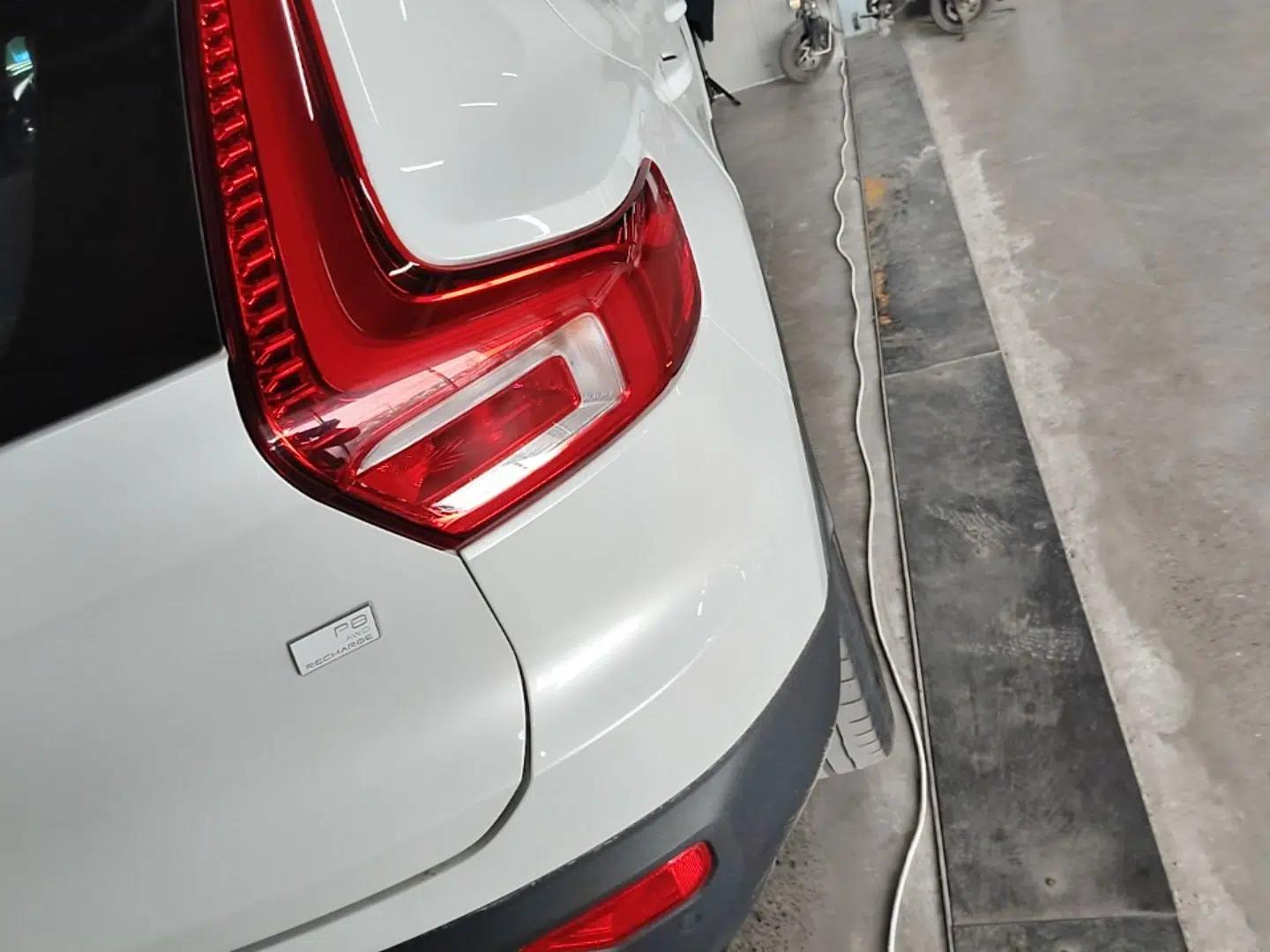 Volvo XC40 New Energy 2021 P8 Pure Electric All-Wheel Drive Smart Luxury Sport Edition — миниатюра 9