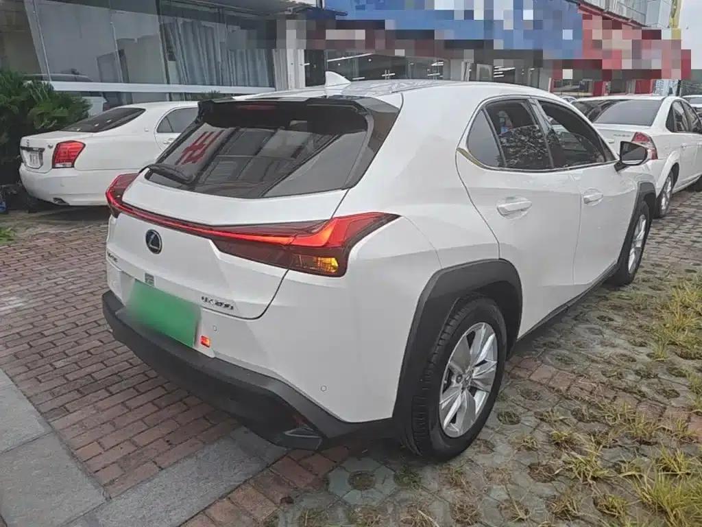 Lexus UX 2020 200 Special Edition — миниатюра 7