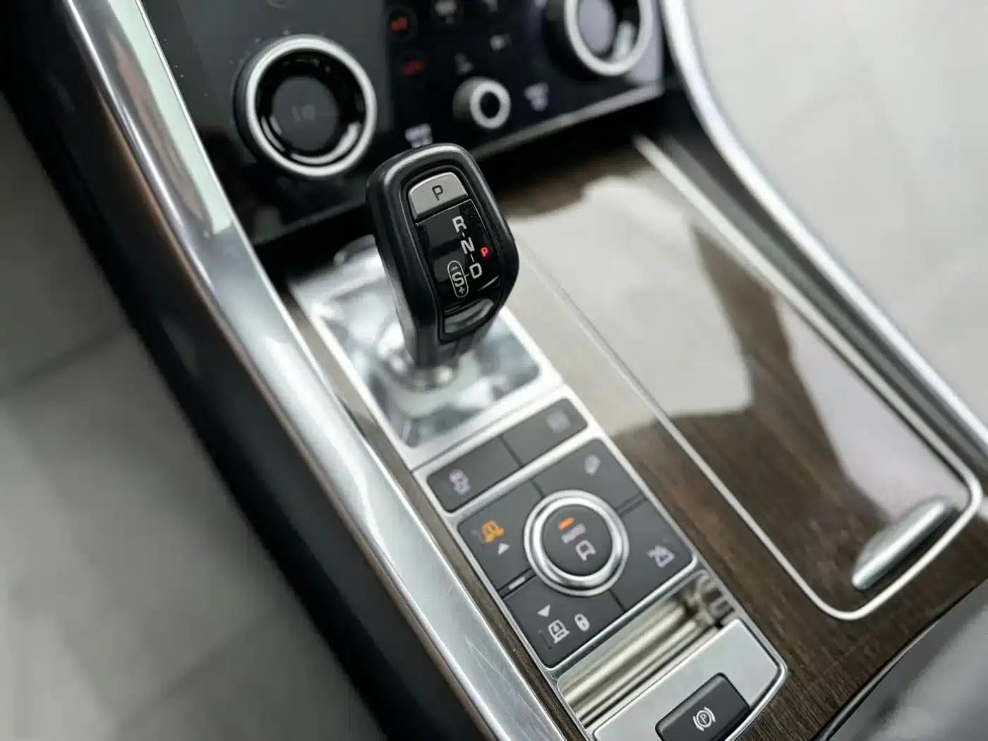 Range Rover Sport Hybrid 2018 P400e — миниатюра 6