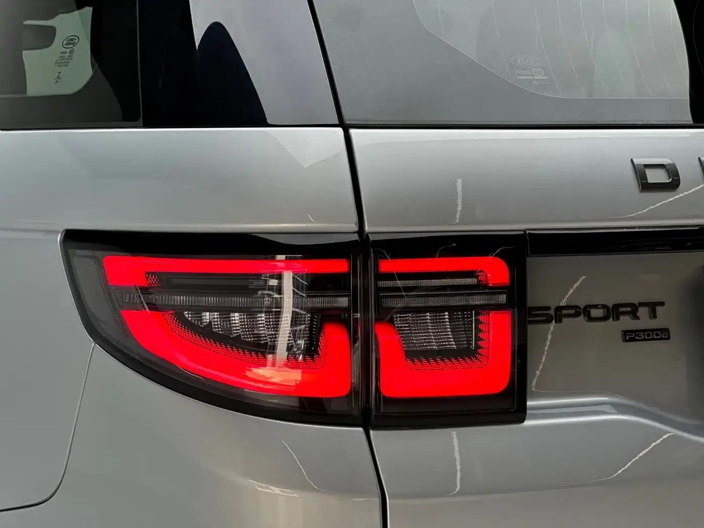 Discovery Sport New Energy 2022 Facelift P300e Plug-in Electric Hybrid — миниатюра 18
