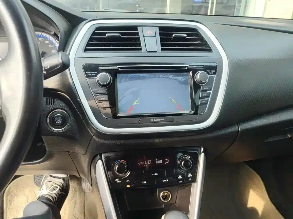 Vitara 2014 1.6L CVT 2WD Elite — миниатюра 9