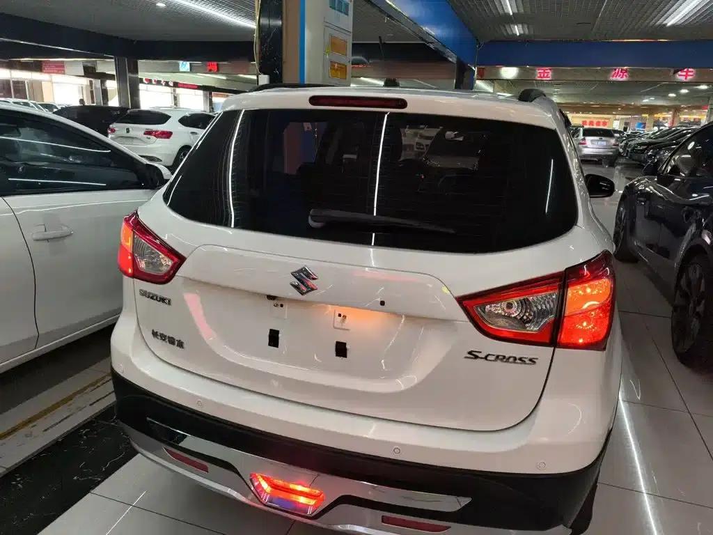 2014 Vitara 1.6L CVT 2WD Entry-level — миниатюра 4