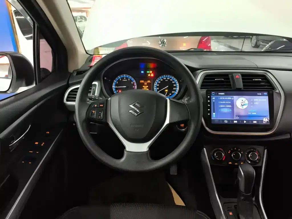 2014 Vitara 1.6L CVT 2WD Entry-level — миниатюра 7