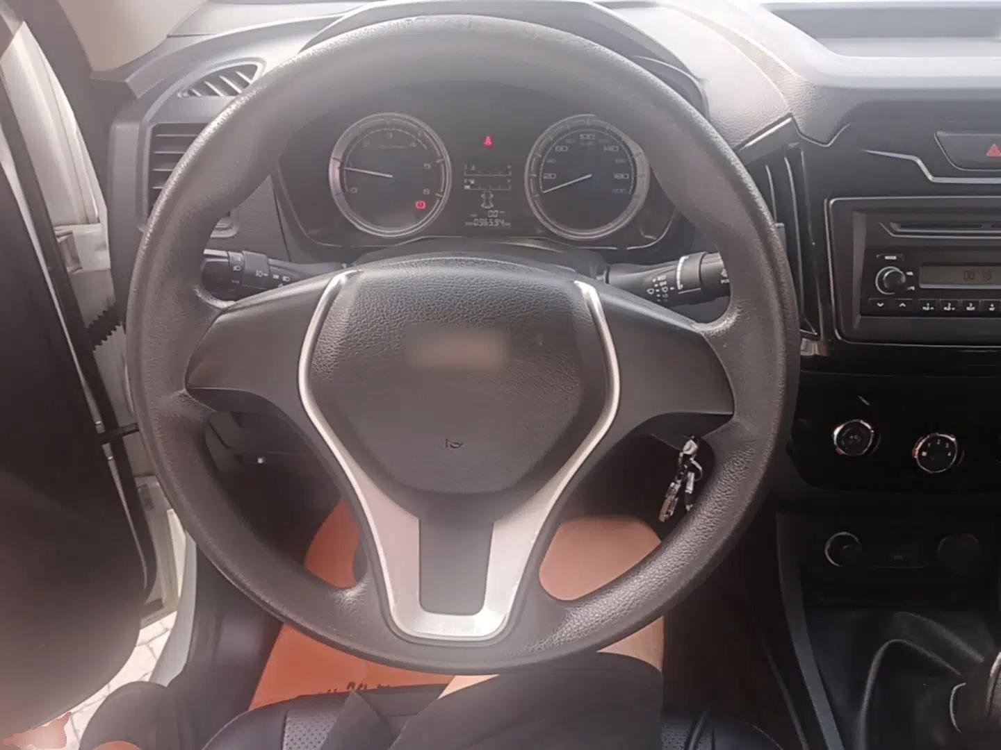 Isuzu JLM 2018 2.8T Classic Edition 4x4 Luxury Version JE493ZLQ5F — миниатюра 13
