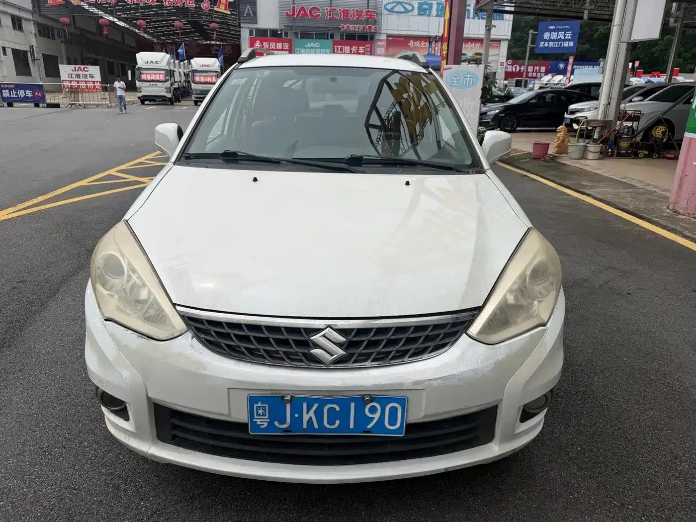 Liana A6 2014 Hatchback 1.4L Manual Comfort Edition — миниатюра 2