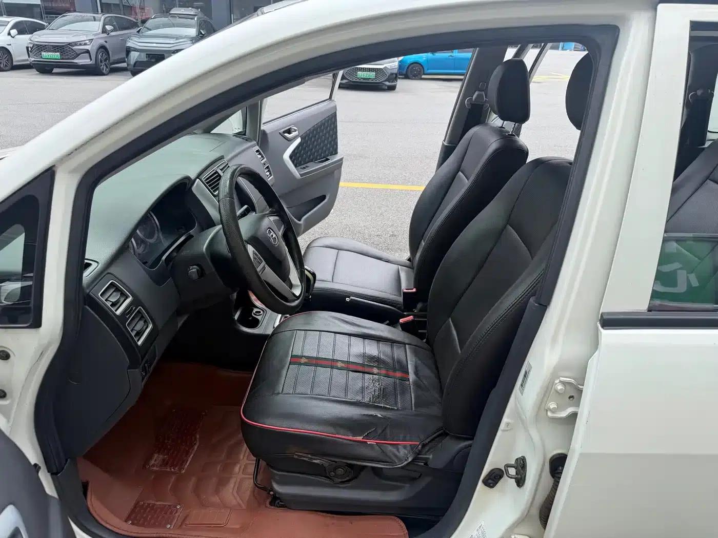 Liana A6 2014 Hatchback 1.4L Manual Comfort Edition — миниатюра 17