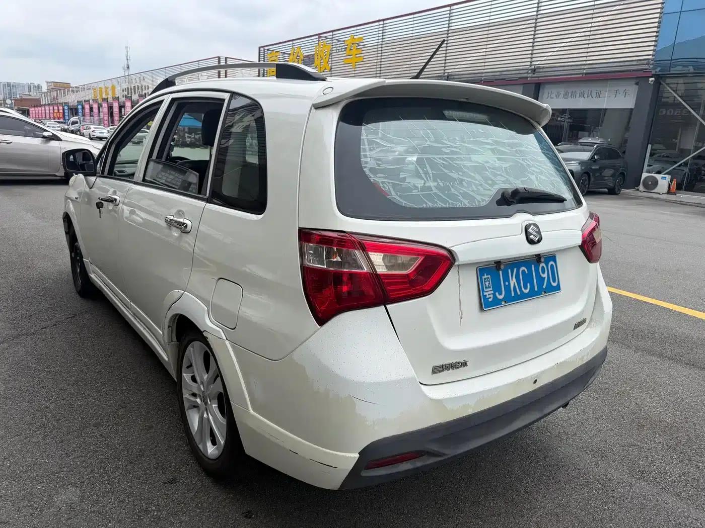 Liana A6 2014 Hatchback 1.4L Manual Comfort Edition — миниатюра 5