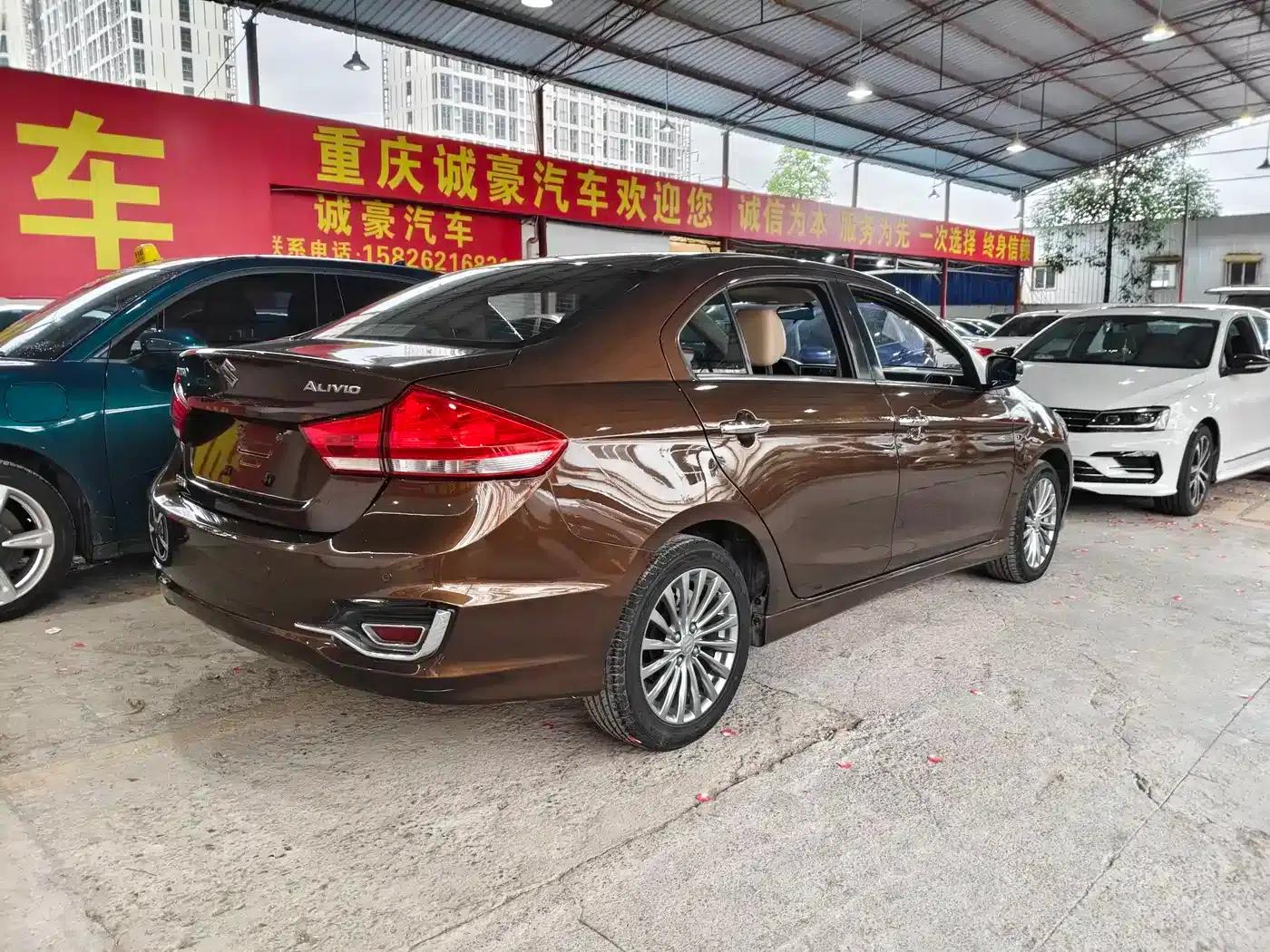 Ciaz 2015 1.6L Automatic Enjoyment Edition — миниатюра 8
