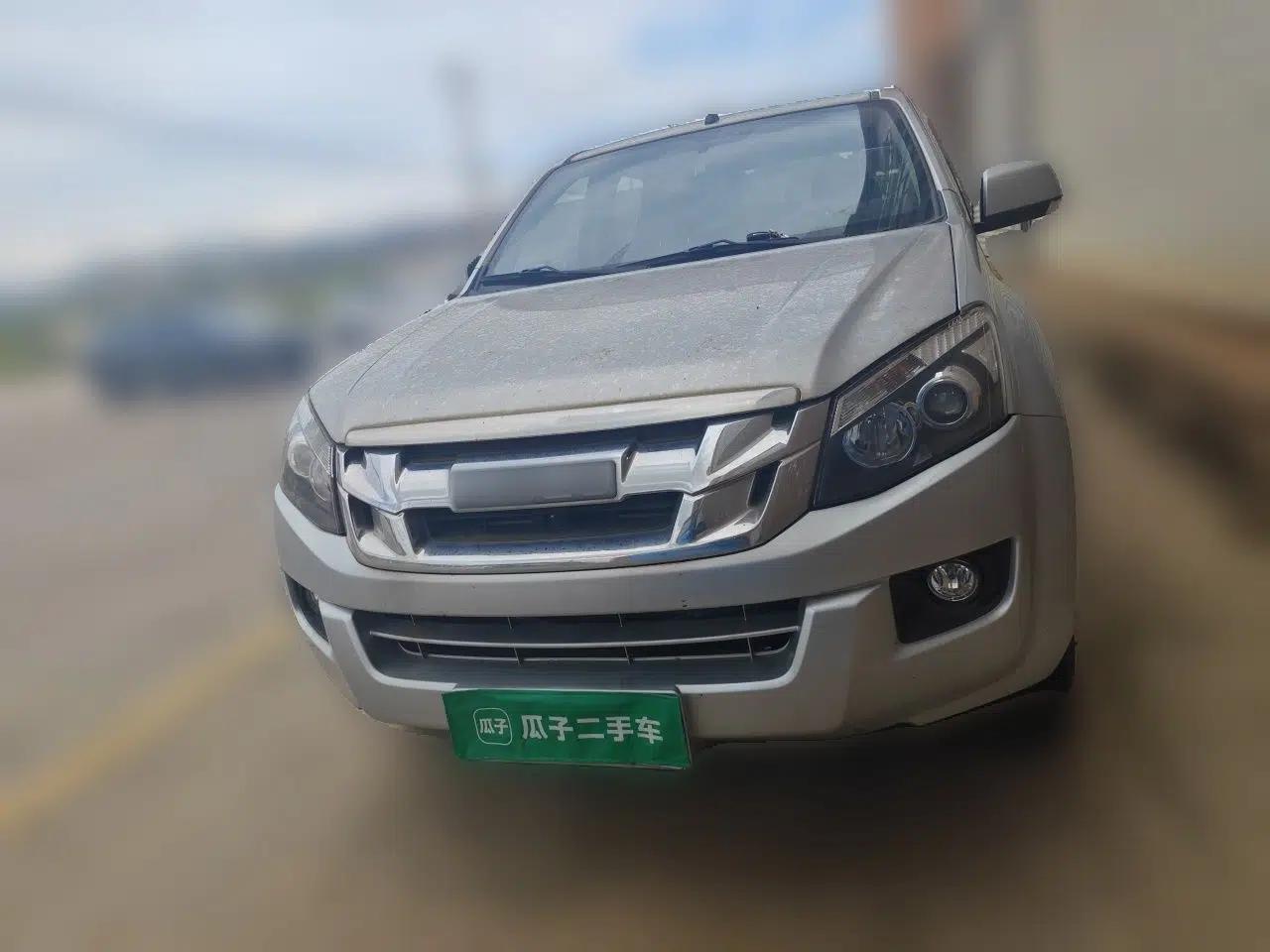 Isuzu D-MAX 2018 3.0T Four-Wheel Drive Manual Base Version 4JJ1-TC HI — миниатюра 2