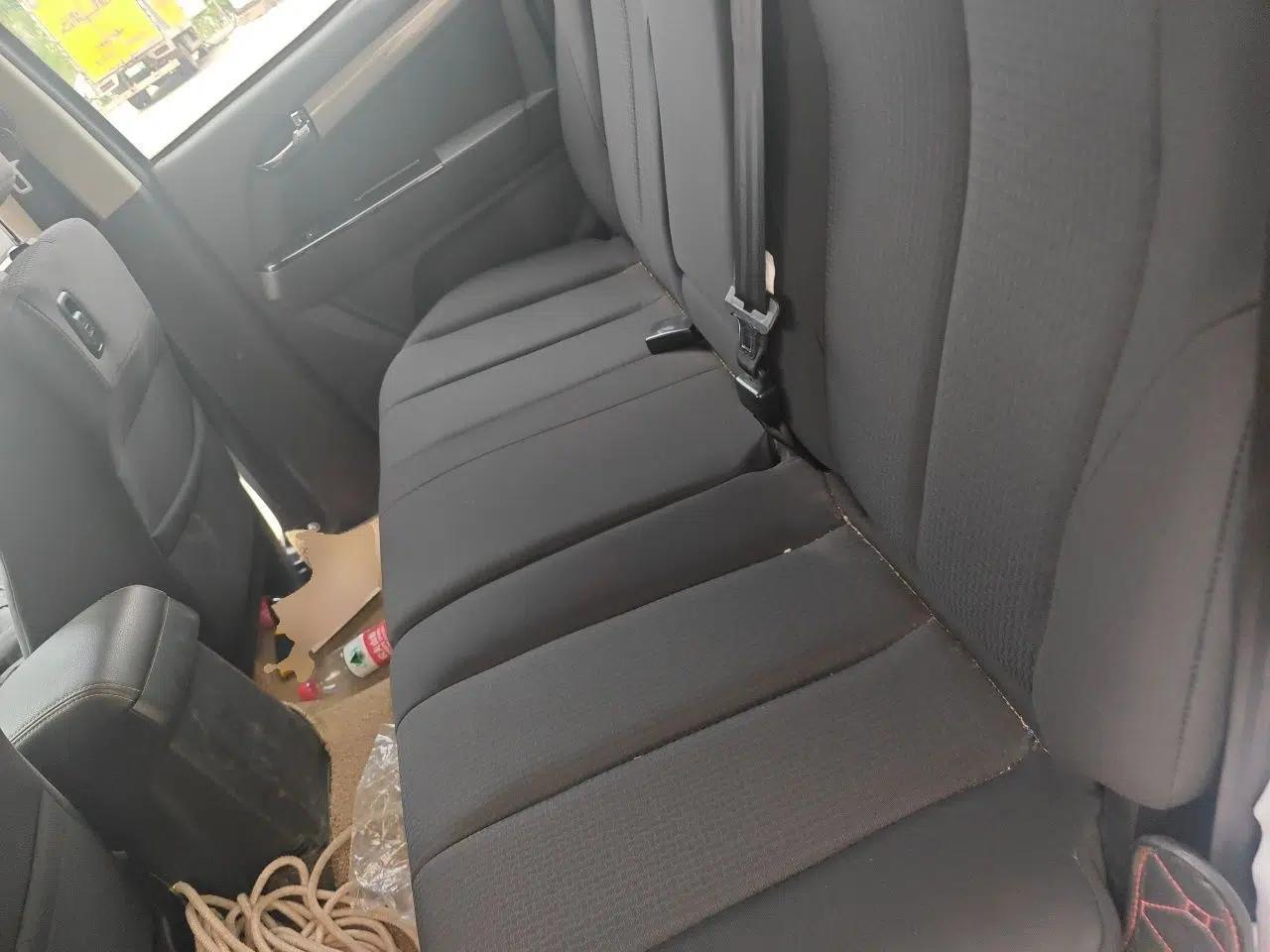 Isuzu D-MAX 2018 3.0T Four-Wheel Drive Manual Base Version 4JJ1-TC HI — миниатюра 17