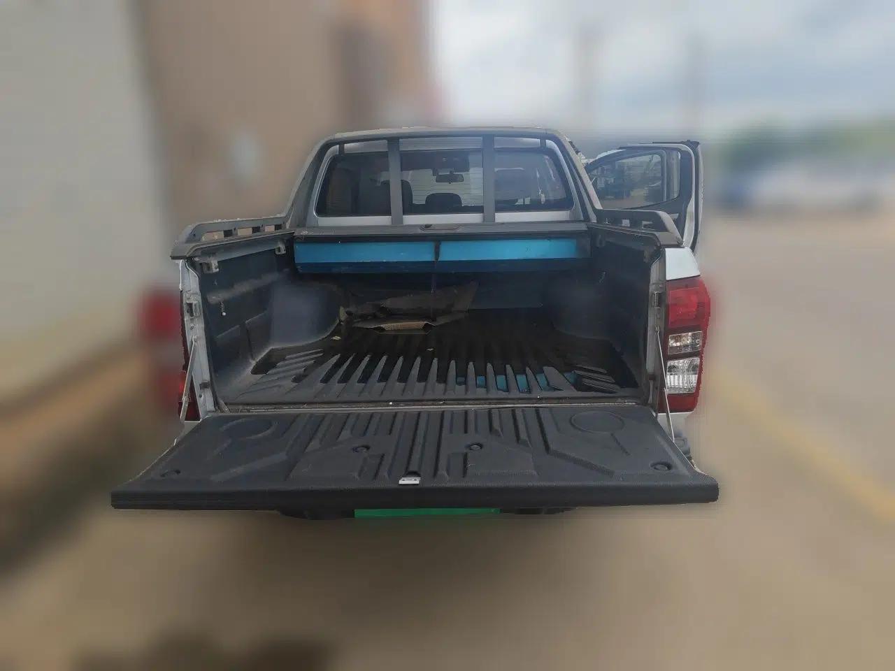 Isuzu D-MAX 2018 3.0T Four-Wheel Drive Manual Base Version 4JJ1-TC HI — миниатюра 19