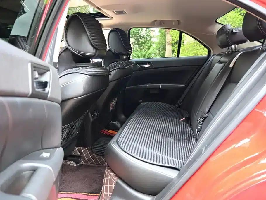 2011 Kizashi 2.4L 2WD Sport Navigation Edition — миниатюра 21
