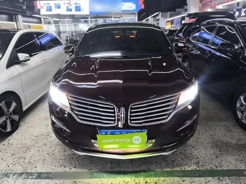 Lincoln MKC 2017 2.0T AWD Premium Edition — миниатюра 3